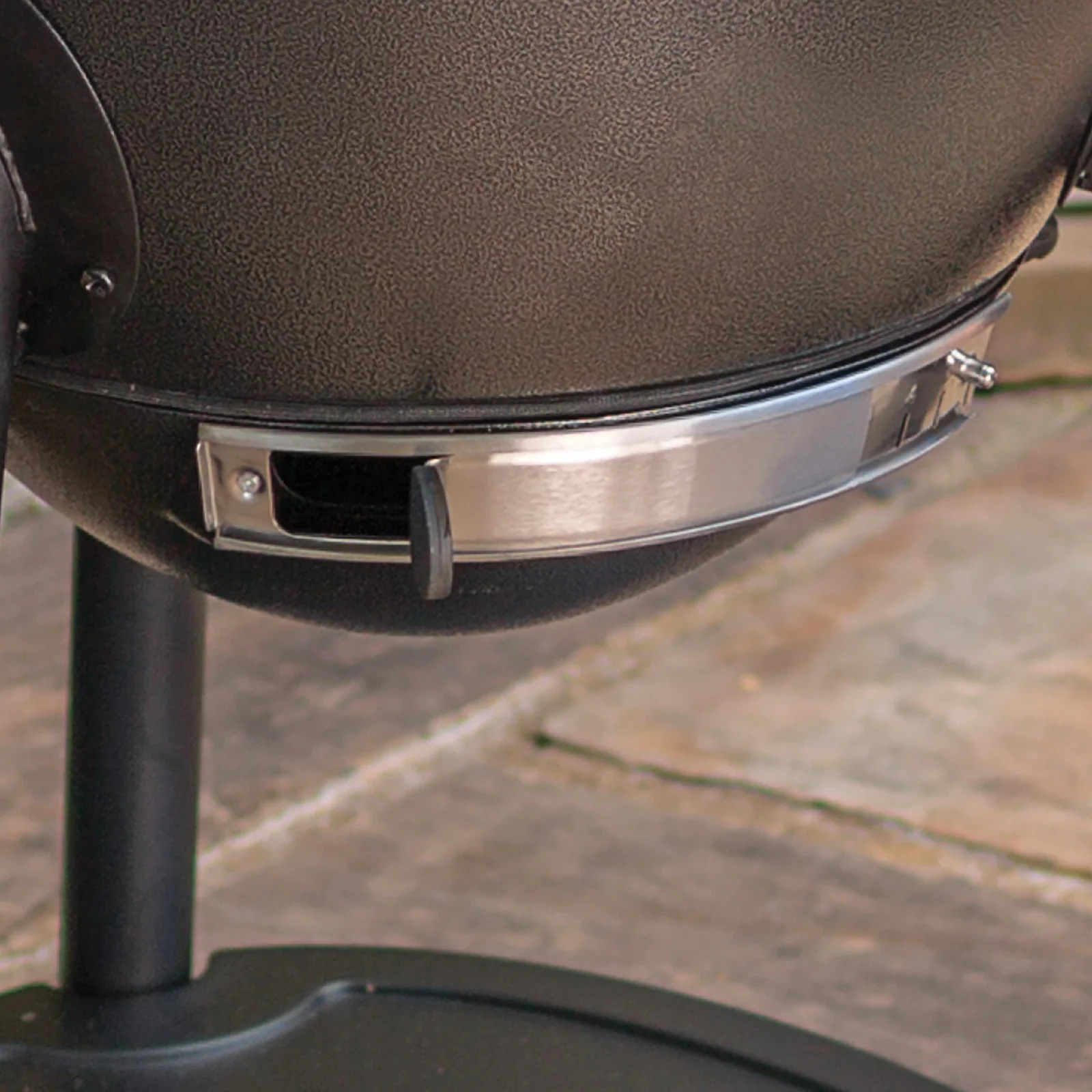 Parrilla Kamado Char Griller Akorn de 20"