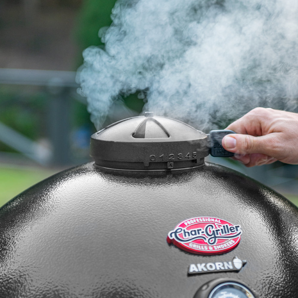 Parrilla Kamado modelo Akorn de 20" Char-Griller®